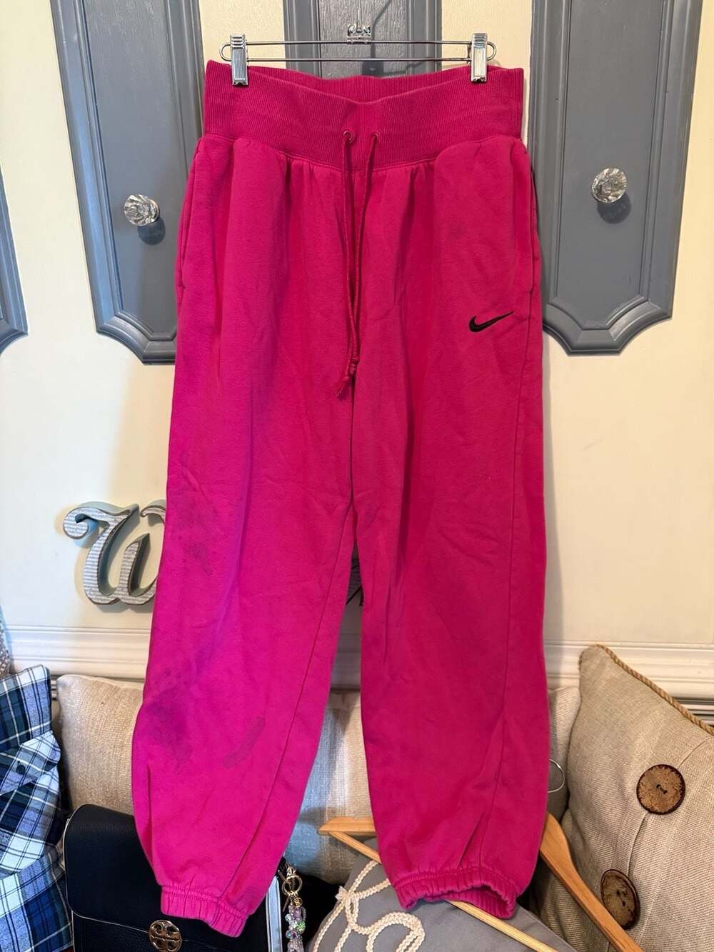 Nike Phoenix Fleece Women's High-Waisted Oversized Sweatpants Pink Medium